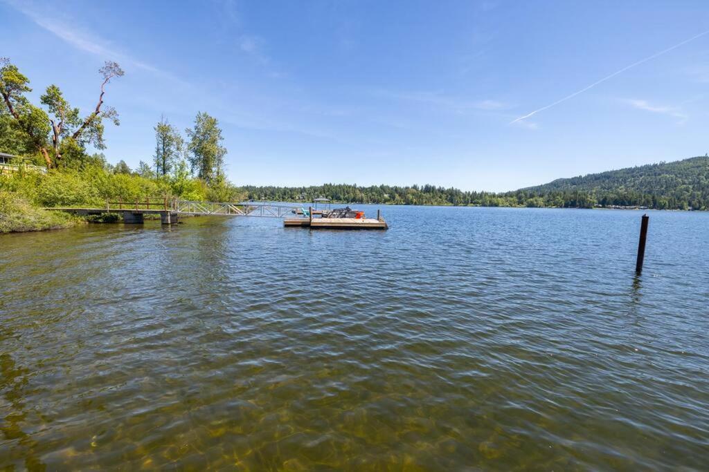 Kelly'S Sunset Lake Retreat Shawnigan Lake Kültér fotó
