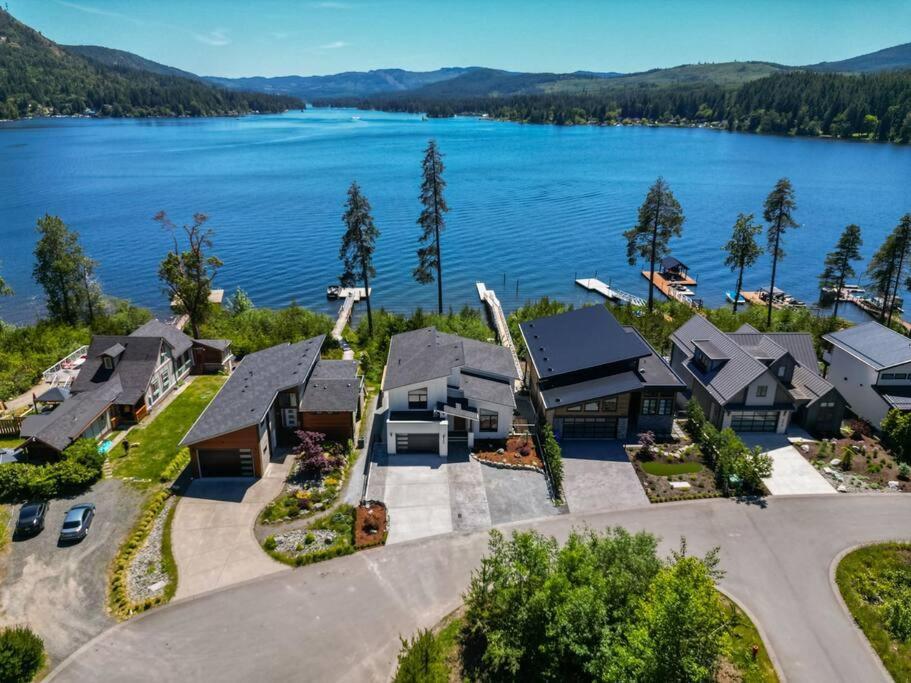 Kelly'S Sunset Lake Retreat Shawnigan Lake Kültér fotó